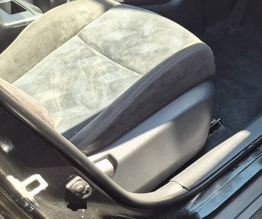 006-seat-closeup.jpg