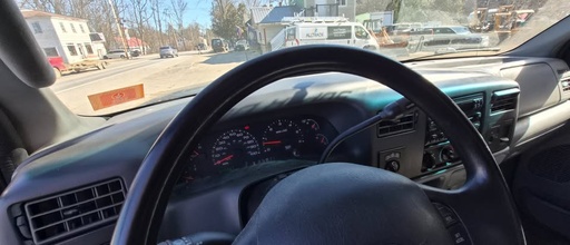 002-instrument-cluster.jpg
